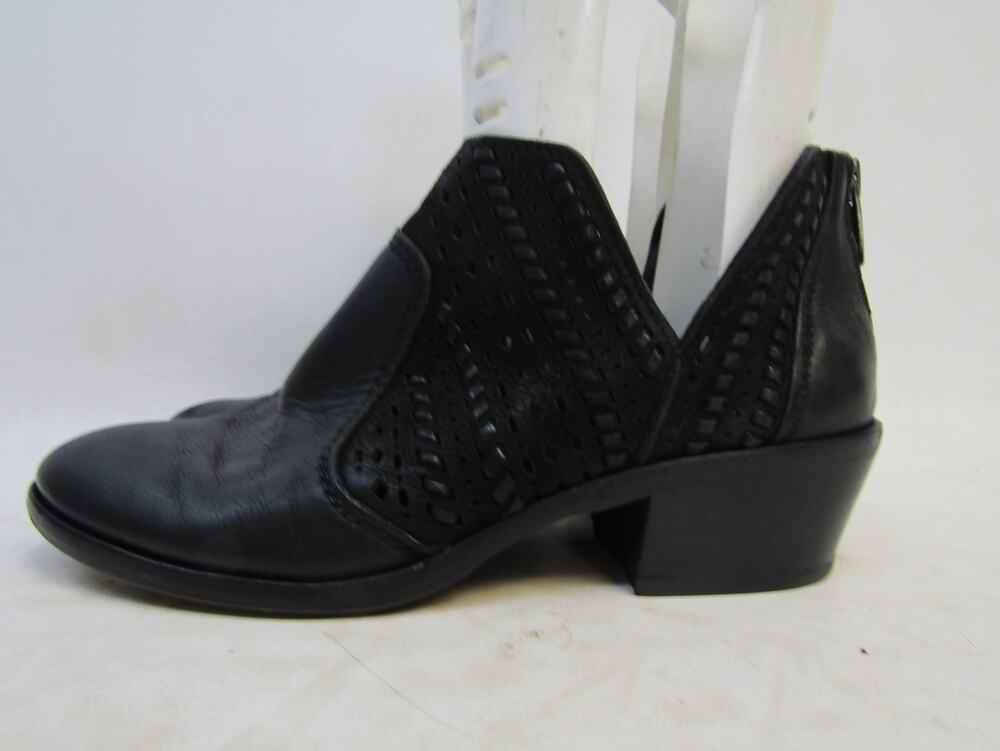 Vince Camuto Womens Size 7 M Black Leather Ankle Fashion Boots Bootie
